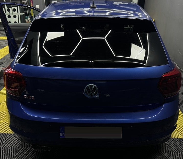 Montare 3 - VW Polo 2G AW1 2020 Montare Instalare Camera Marsarier In Sigla Emblema Originala Anulare Stergator Luneta
