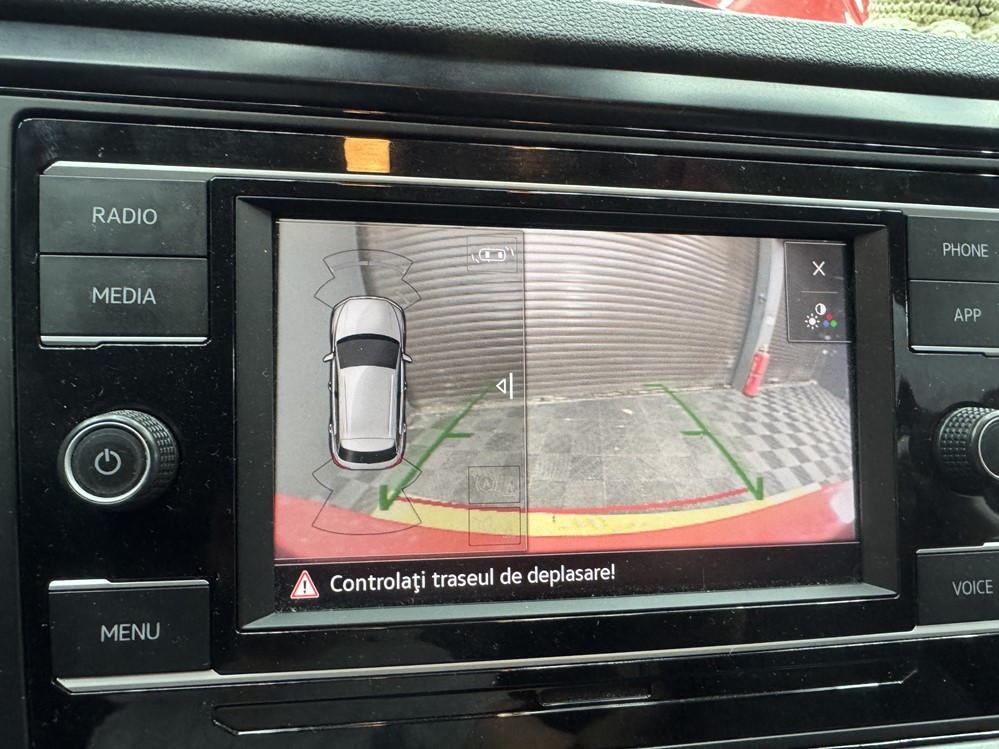 Activare 6 - VW T-Roc 2019 Instalare Senzori Parcare Originali Fata Spate Reparatie modul SOS OCU Montare 6 - VW T-Roc 2019 Instalare Senzori Parcare Originali Fata Spate Reparatie modul SOS OCU