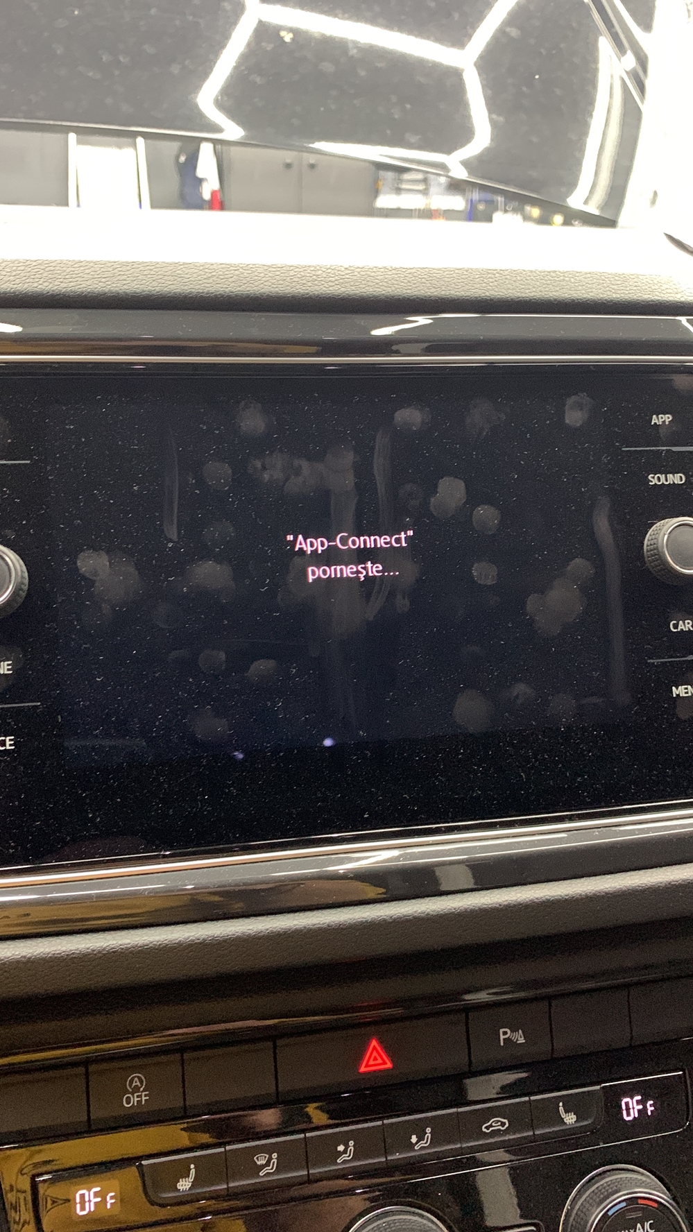 Montare 7 - VW T Roc 2020 Update Unitate Multimedia Navigatie Activare APP Connect Apple Carplay Android Auto 