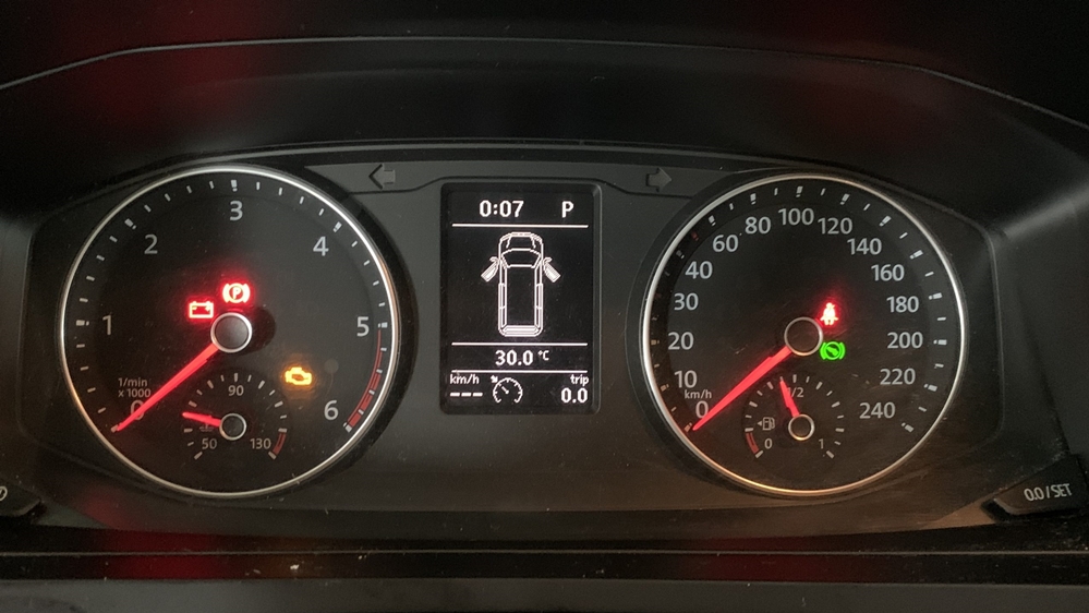 Montare 5 - VW Transporter T6 Caravelle 2019 Instalare Pilot Automat Tempomat Cruise Control Pe Volan
