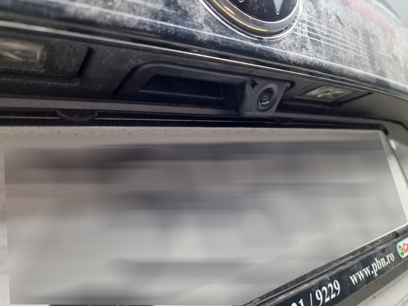 Montare 6 - VW Taigo 2024 Instalare Camera Spate Marsarier Mers Inapoi Originala Highline