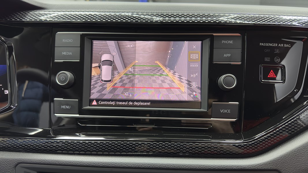 Montare 11 - VW Taigo 2024 Instalare Camera Spate Marsarier Mers Inapoi Originala Highline