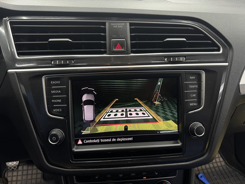 Montare 5 - VW Tiguan 2 AD1 2016 Instalare Montaj Camera Spate Marsarier Originala