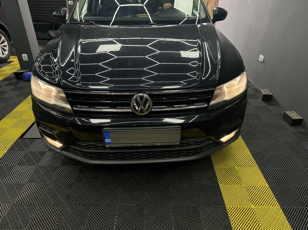 Montare 6 - VW Tiguan 2 AD1 2016 Instalare Montaj Camera Spate Marsarier Originala