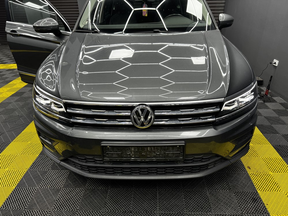 Montare 8 - VW Tiguan 2 AD1 2018 Instalare Faruri FULL LED Matrix Originale 