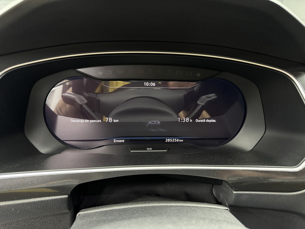 Montare 4 - VW Tiguan 2 AD1 Reparatie Ceasuri Digitale Remediere Problema Eroare: Tablou de bord. Atelier! Front Assist indisponibil. Bucuresti
