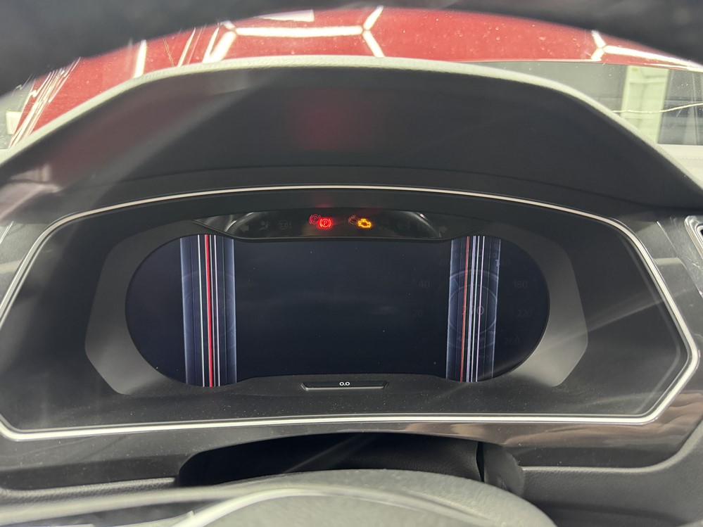 Activare 4 - VW Tiguan 2017 Reparatie Ceasuri Bord Digitale Virtual Cockpit Defecte Ecran Negru La Contact Pus Montare 4 - VW Tiguan 2017 Reparatie Ceasuri Bord Digitale Virtual Cockpit Defecte Ecran Negru La Contact Pus