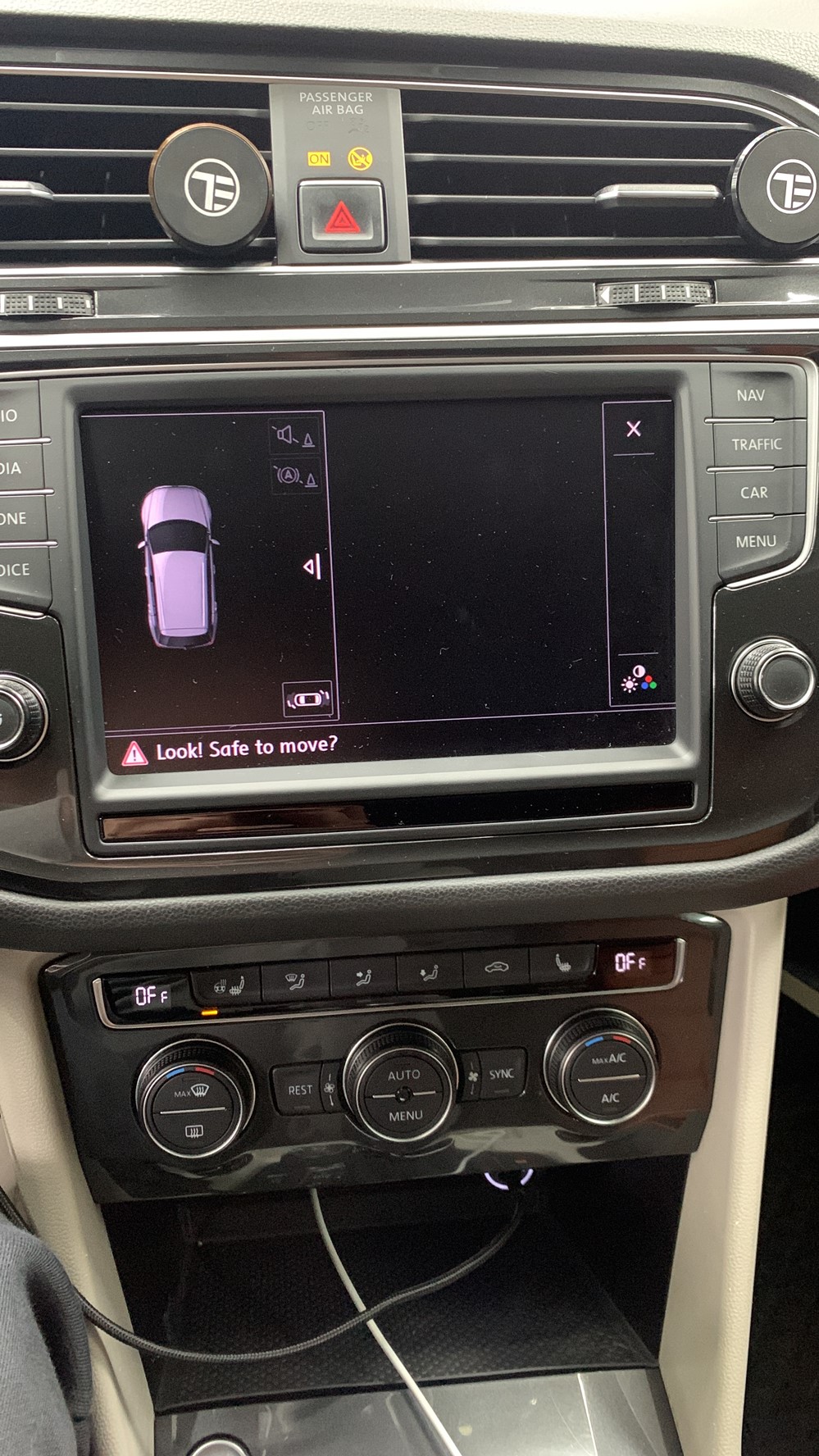 Montare 6 - VW Tiguan 2019 Instalare Bancheta Spate cu Incalzire Remediere Probleme AreaView 360