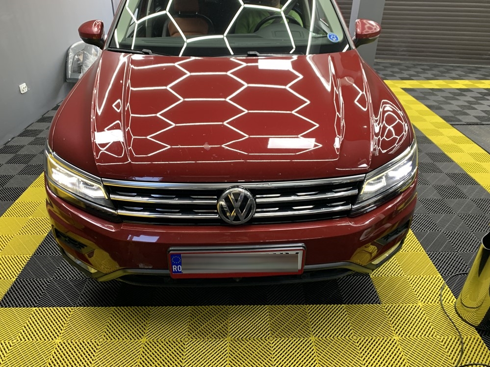 Montare 15 - VW Tiguan 2019 Instalare Bancheta Spate cu Incalzire Remediere Probleme AreaView 360