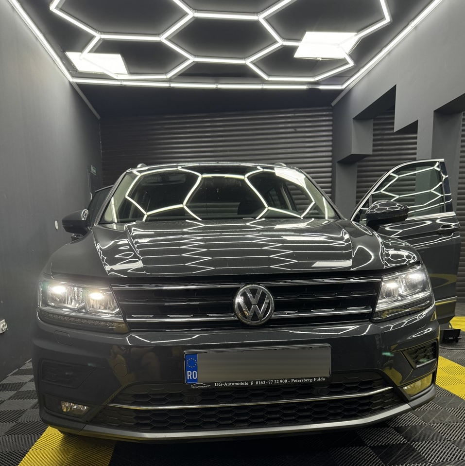 Montare 2 - VW Tiguan AD1 2018 Activare APP Connect Apple Carplay Android Auto Waze Google Maps