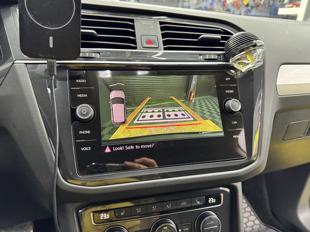 Activare 7 - VW Tiguan AD1 2019 Montare Instalare Camera Spate Marsarier Camera Originala Highline Bucuresti Montare 7 - VW Tiguan AD1 2019 Montare Instalare Camera Spate Marsarier Camera Originala Highline Bucuresti