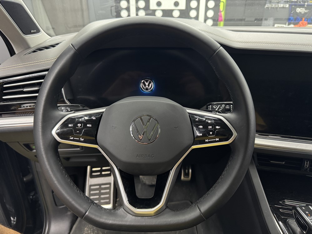 Activare 5 - VW Touareg 3 CR 2021 Instalare Volan R Comenzi Full Touch Digitale Tactile Haptice Bucuresti Ilfov Montare 5 - VW Touareg 3 CR 2021 Instalare Volan R Comenzi Full Touch Digitale Tactile Haptice Bucuresti Ilfov