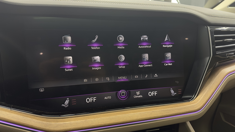 Montare 12 - VW Touareg CR 2020 Activare Carplay / Android Auto Full Screen Apple Carplay Wireless