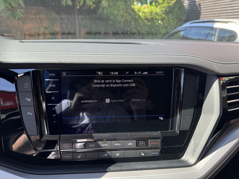 Montare 4 - VW Touareg III CR 2018 Activare Apple Carplay Android Auto Full Screen