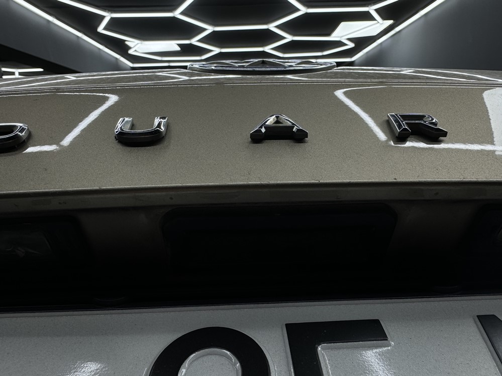 Montare 2 - VW Touareg III CR 2018 Montare Instalare Camera Spate Marsarier Originala Highline Bucuresti