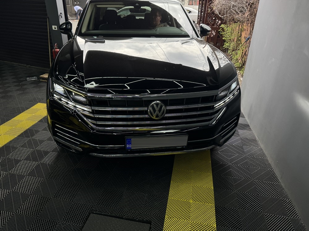 Activare 2 - VW Touareg III CR 2020 Montare Instalare Camera Spate Marsarier Originala Highline Bucuresti Montare 2 - VW Touareg III CR 2020 Montare Instalare Camera Spate Marsarier Originala Highline Bucuresti