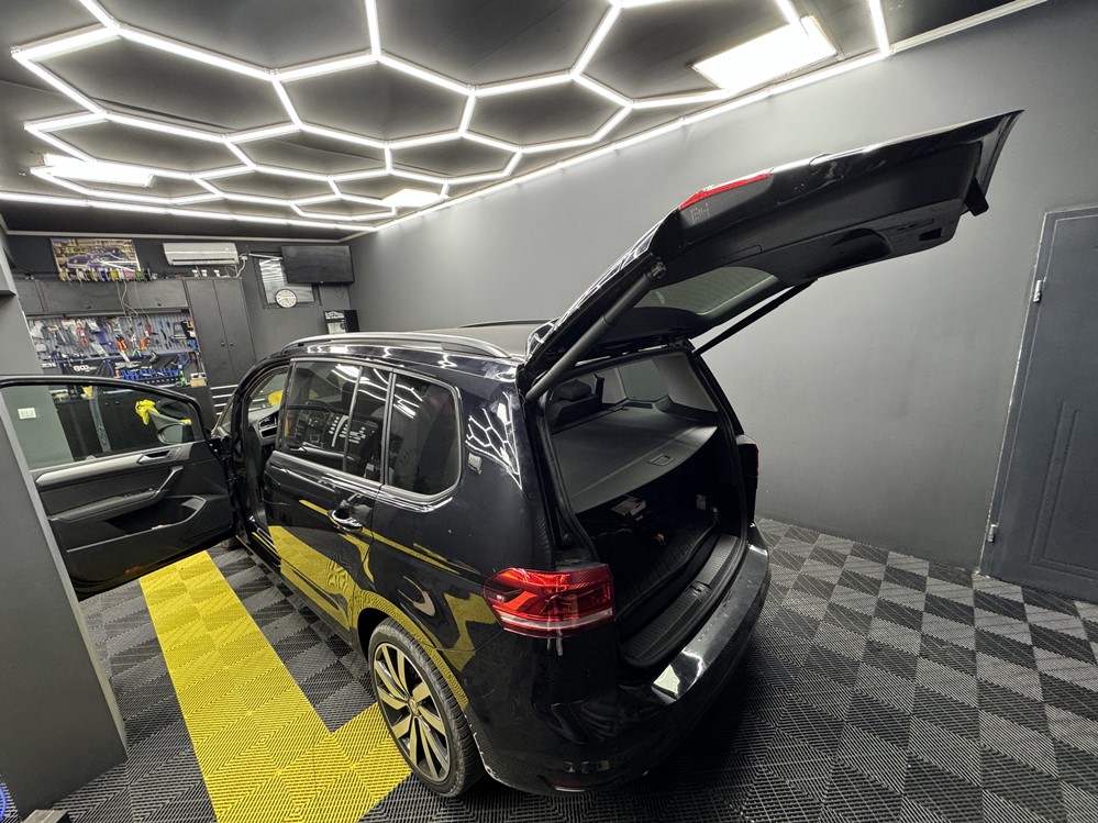 Activare 10 - VW Touran 2017 Retrofit Instalare Portbagaj Electric Deschidere Inchidere Electrica Haion Montare 10 - VW Touran 2017 Retrofit Instalare Portbagaj Electric Deschidere Inchidere Electrica Haion