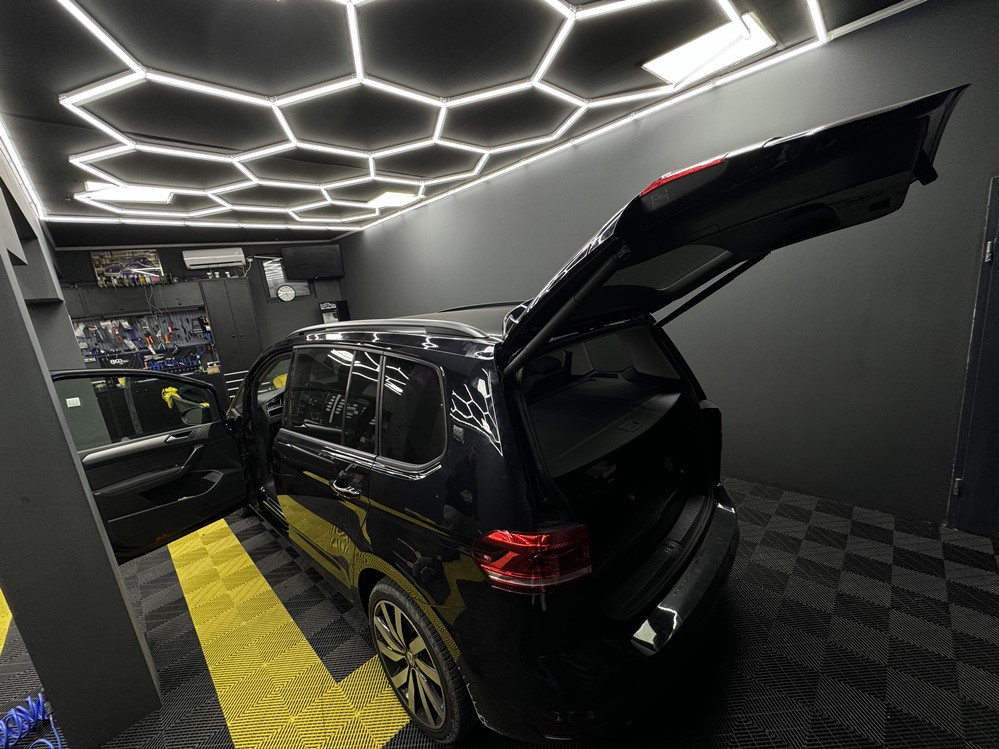 Activare 12 - VW Touran 2017 Retrofit Instalare Portbagaj Electric Deschidere Inchidere Electrica Haion Montare 12 - VW Touran 2017 Retrofit Instalare Portbagaj Electric Deschidere Inchidere Electrica Haion
