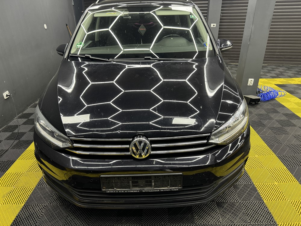 Activare 2 - VW Touran 2017 Retrofit Instalare Portbagaj Electric Deschidere Inchidere Electrica Haion Montare 2 - VW Touran 2017 Retrofit Instalare Portbagaj Electric Deschidere Inchidere Electrica Haion