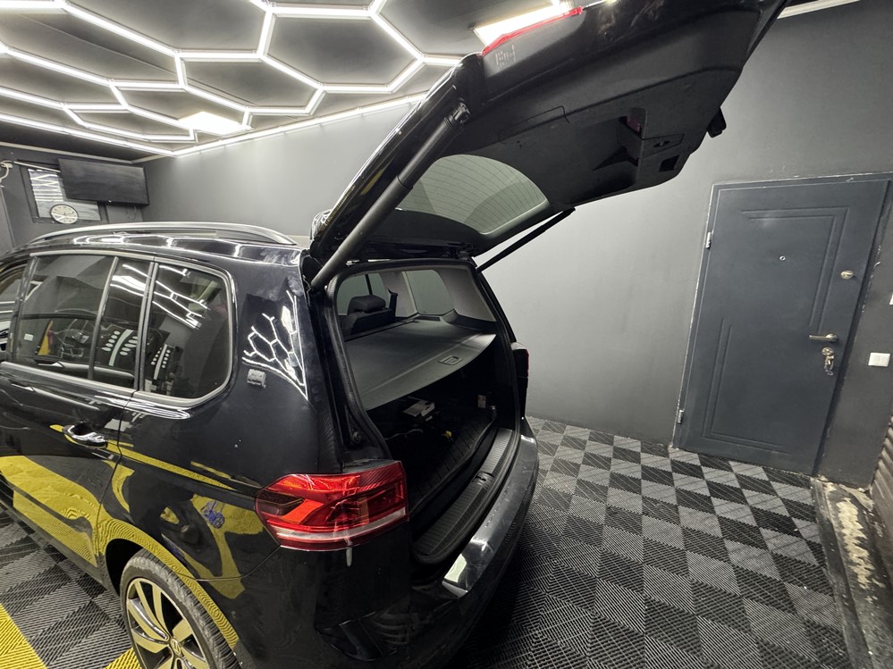 Activare 9 - VW Touran 2017 Retrofit Instalare Portbagaj Electric Deschidere Inchidere Electrica Haion Montare 9 - VW Touran 2017 Retrofit Instalare Portbagaj Electric Deschidere Inchidere Electrica Haion