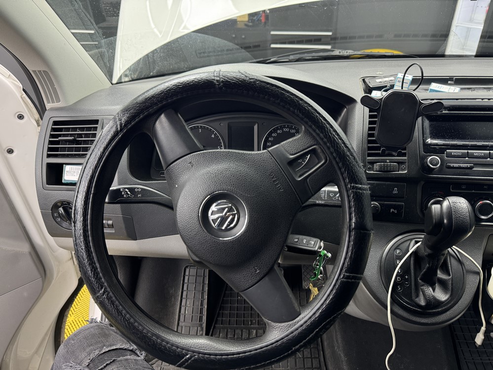 Activare 4 - VW Transporter Caravelle T5.5 2012 Retrofit Instalare Activare Pilot Automat Cruise Control Tempomat Bucuresti Montare 4 - VW Transporter Caravelle T5.5 2012 Retrofit Instalare Activare Pilot Automat Cruise Control Tempomat Bucuresti