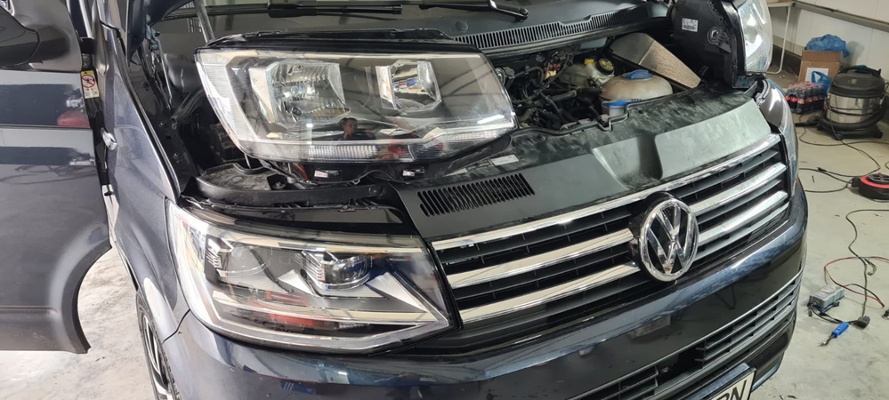 Montare 6 - VW T6 Caravelle 2019 Instalare Faruri LED Stopuri LED ACC Adaptive Cruise Control Webasto Camera Marsarier 
